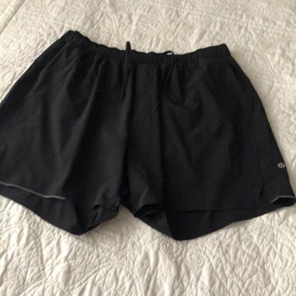Lululemon men’s short size XL - Picture 1 of 8